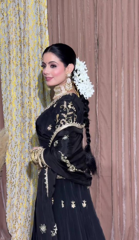 Siddhi Graceful Black Natural Crep Lehenga Set
