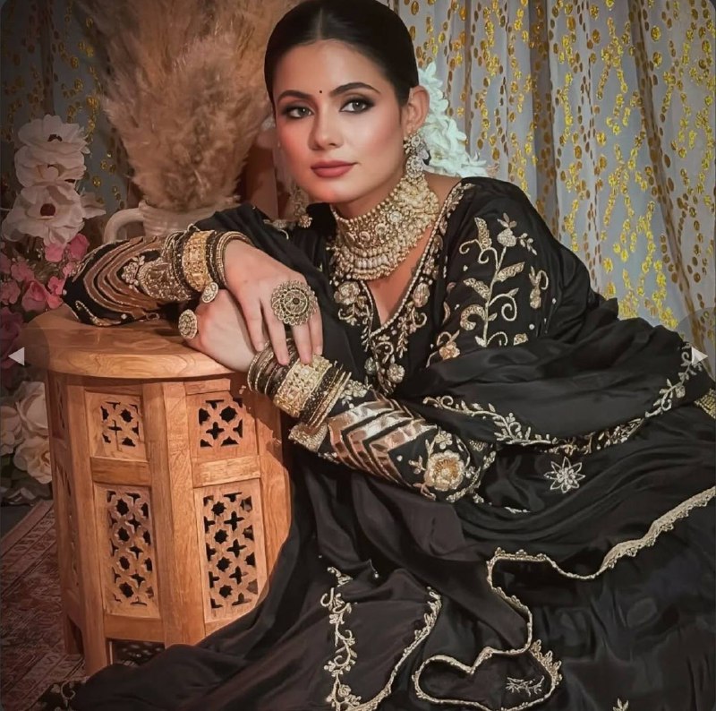 Siddhi Graceful Black Natural Crep Lehenga Set