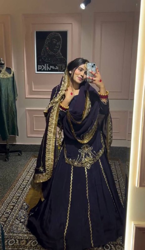 Kamakshee Natural Crep Silk Lehenga Set