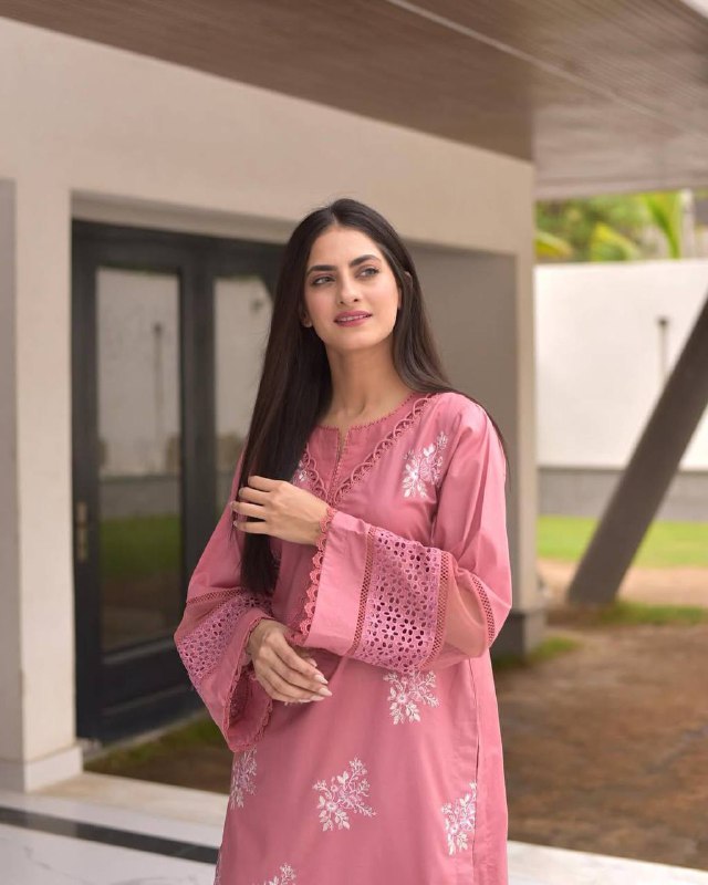 Eshani Roman Silk Fabric Top And Pant With Silver Chiffon Dupatta