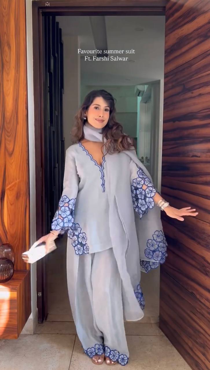 Meherbaan Grace Designer Embroidery Farshi Salwar Suit