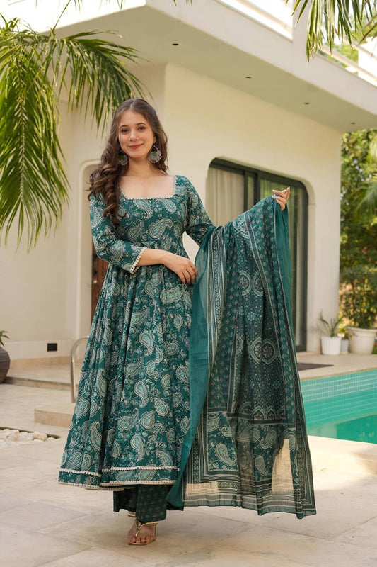 Yalina Beautiful Maslin Suit Set