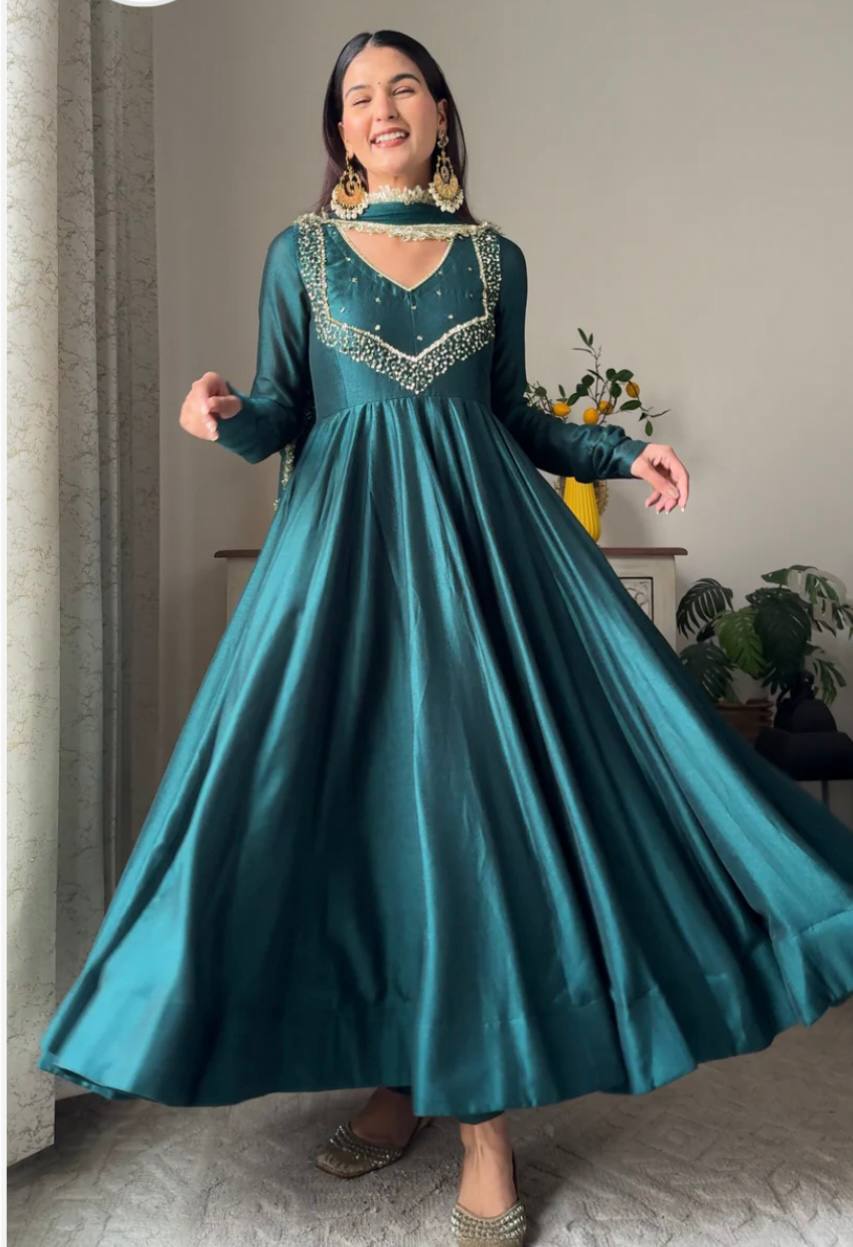 Royal Morpankhi Anarkali Dress with Dupatta Set