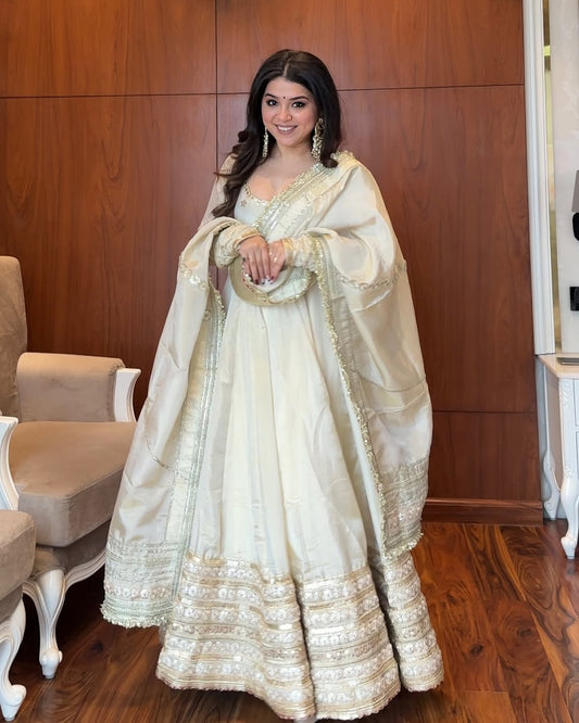 Mumtaz Stunning  Anarkali Set