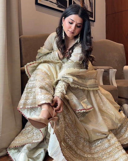 Mumtaz Stunning  Anarkali Set