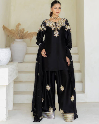 Aayat’s Royal Noir Look Black Palazzo Set