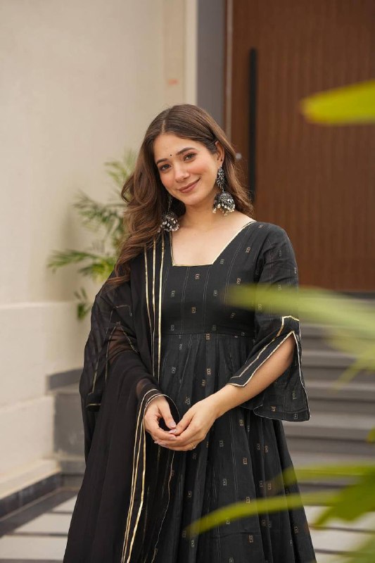 Zinara New  Black Maslin Suit Set