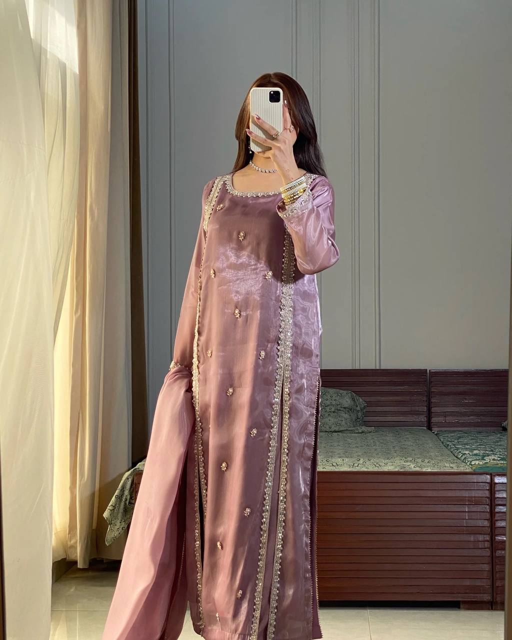 Zariya Designer  Party Wear Look Pur jimmy choo Silk Top Plazzo  Suit Set