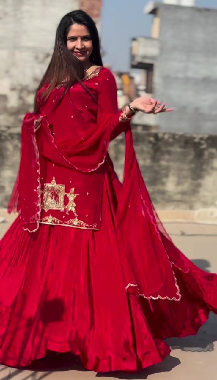 Meher's Classic Look Embroidered Bids Hand Work Set