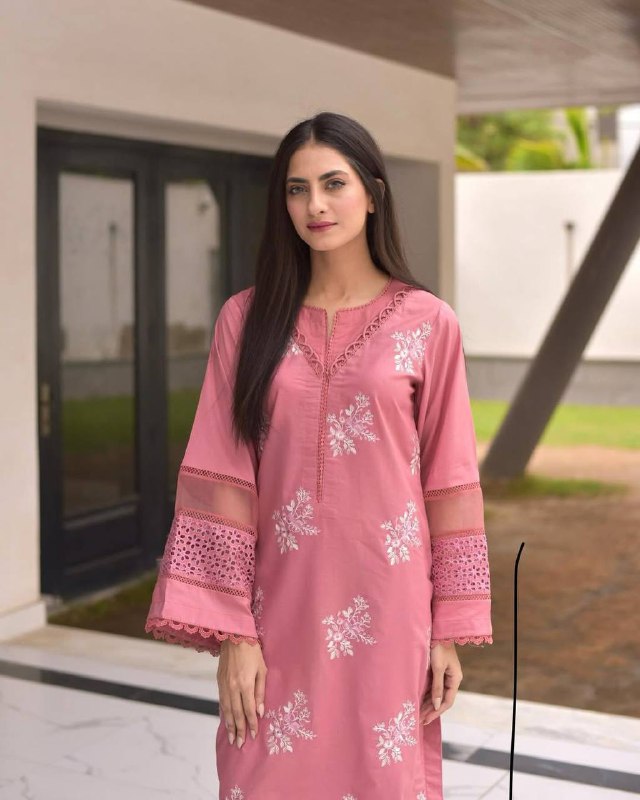 Eshani Roman Silk Fabric Top And Pant With Silver Chiffon Dupatta