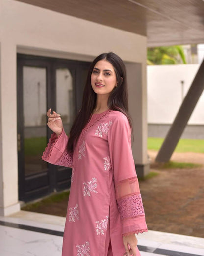 Eshani Roman Silk Fabric Top And Pant With Silver Chiffon Dupatta