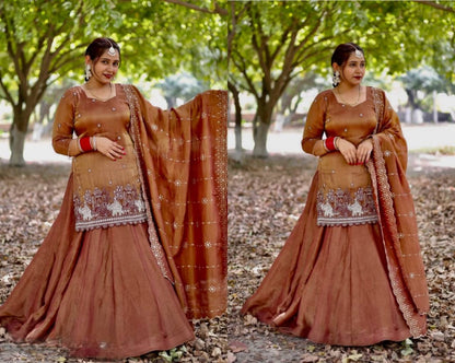 Riwaaz-e-Rustani Embroidered Bids Hand Work Set
