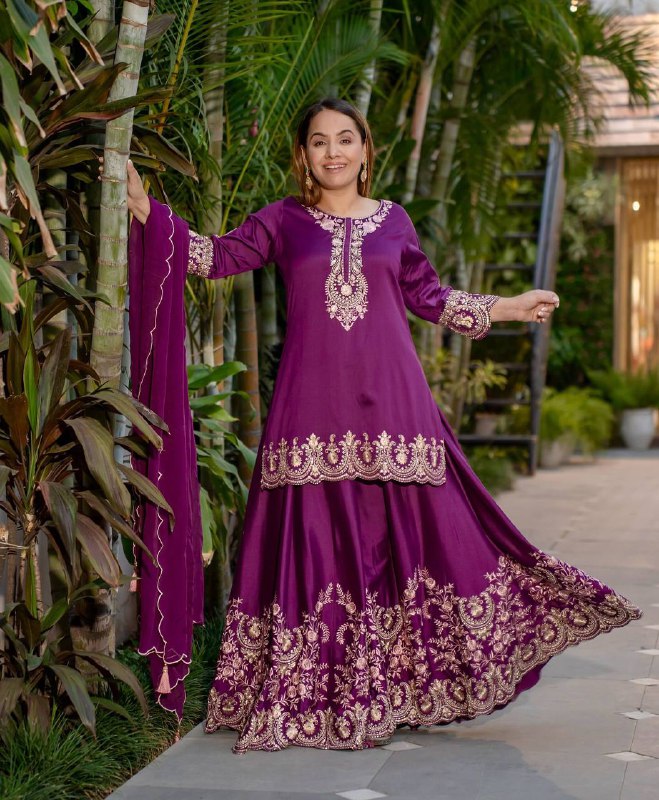 Tanirika Heavy Natural Crep Silk Beautiful Purple & White Sarara Set