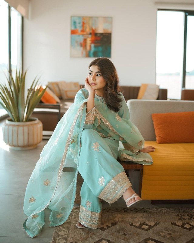 Aafreen Sky  Pur Natural Crepe Pretty Farshi  Suit Set