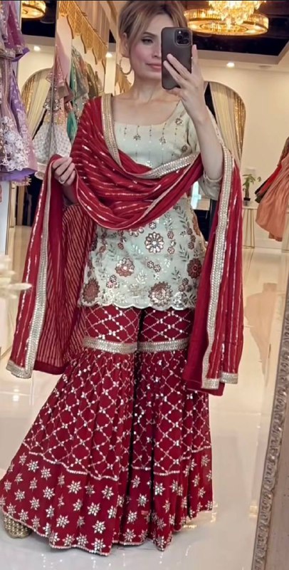 Tyaani Glamorous Heavy chinnon Silk Sharara Set