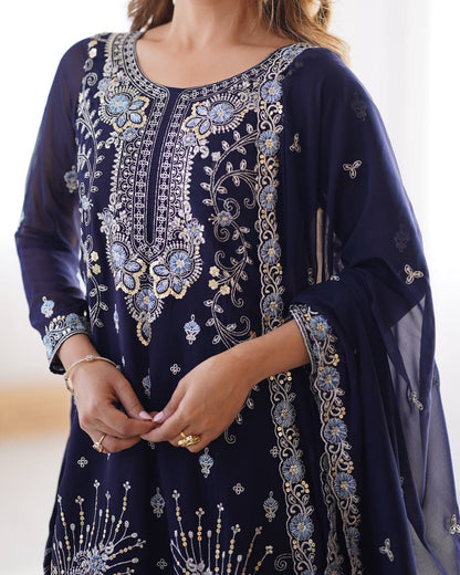 Iraaya Beautiful Heavy Fuax Georgeet Sharara Set