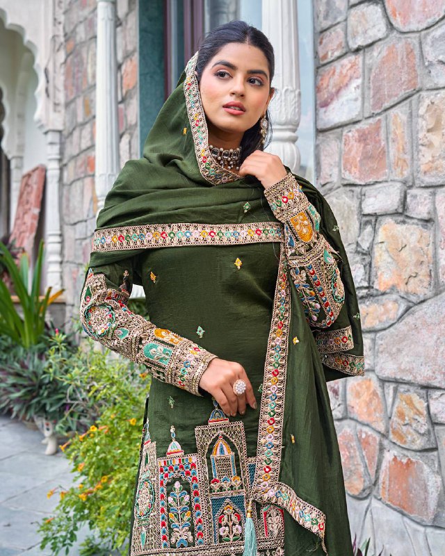 Reeva Royal Majesty Embroidered  Plazzo  Set