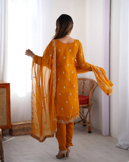 Gulzaar Shine The Royal Patiala Ensemble Suit Set