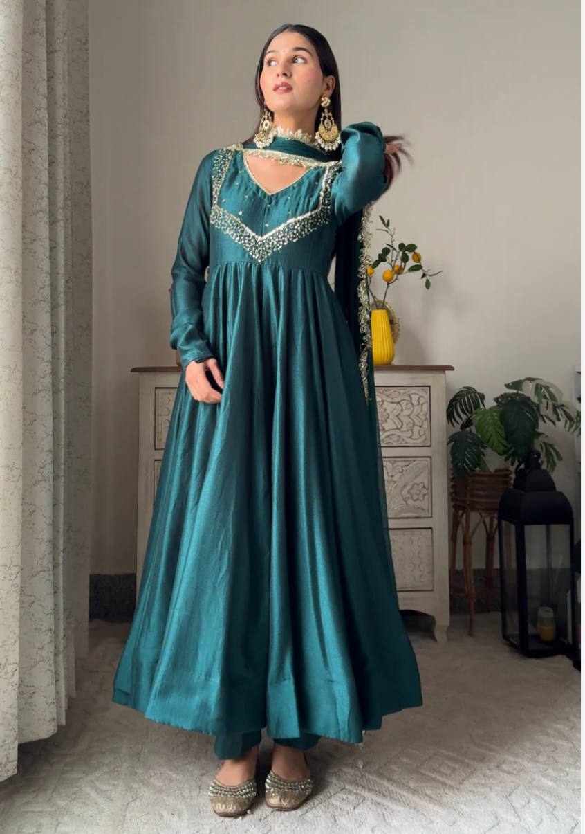Royal Morpankhi Anarkali Dress with Dupatta Set