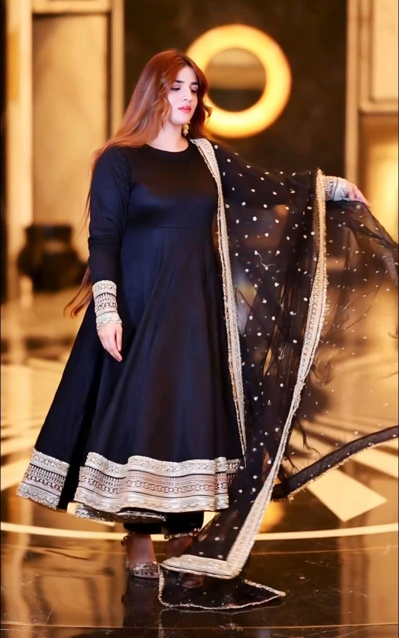 Noir Grace Royal Elegance Black Gown