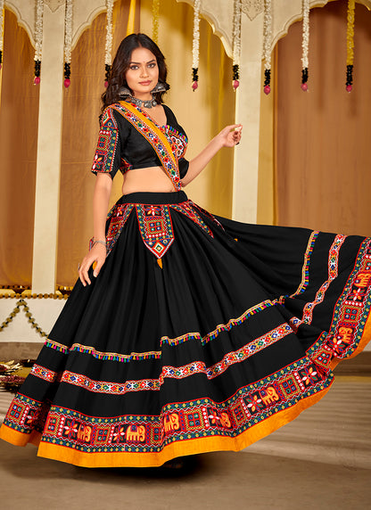 Suhani Black Beauty with Vibrant Kutchi Embroidery Gamthi