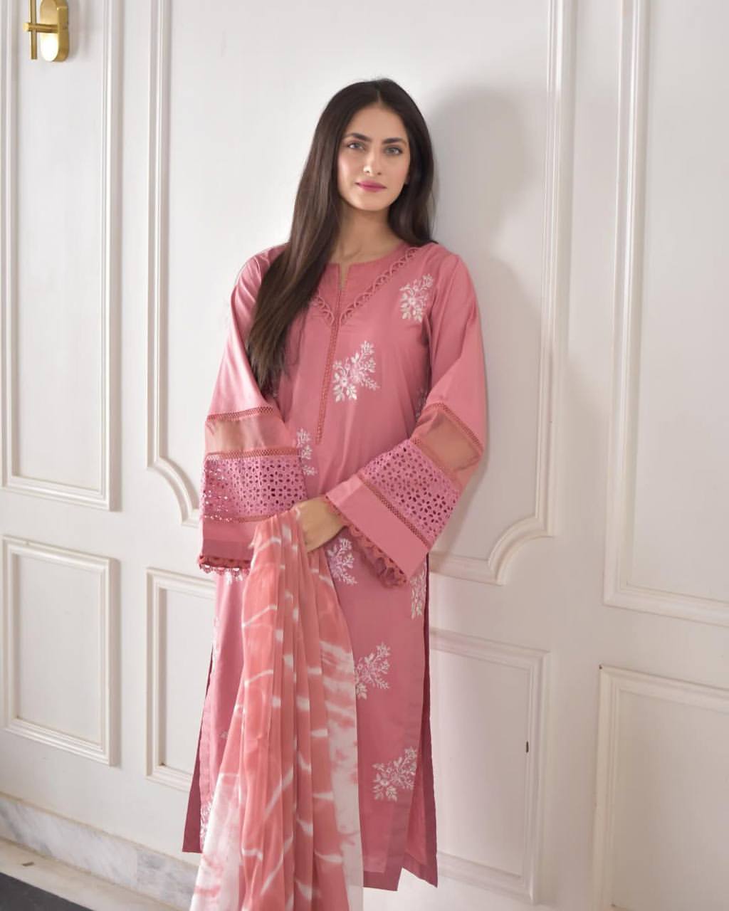 Eshani Roman Silk Fabric Top And Pant With Silver Chiffon Dupatta
