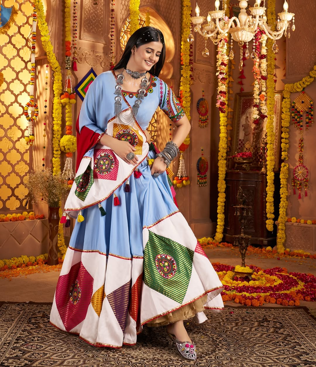 Gitika Navratri Special Kutchi Mirrorwork Lahenga