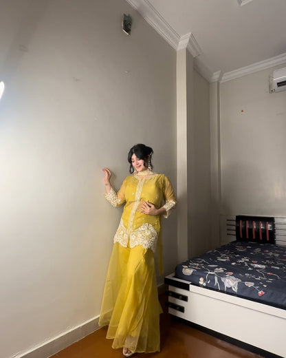 Traditional Kurta Set with Delicate Embroidery