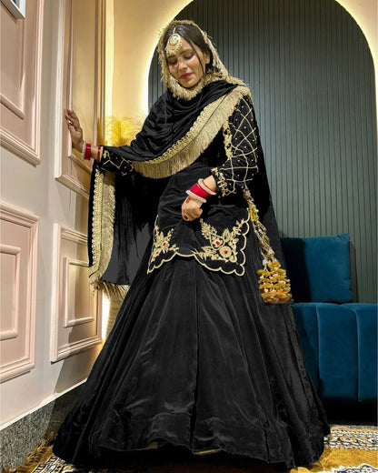 Luxury in Queens Green Embroidered Set with Dupatta